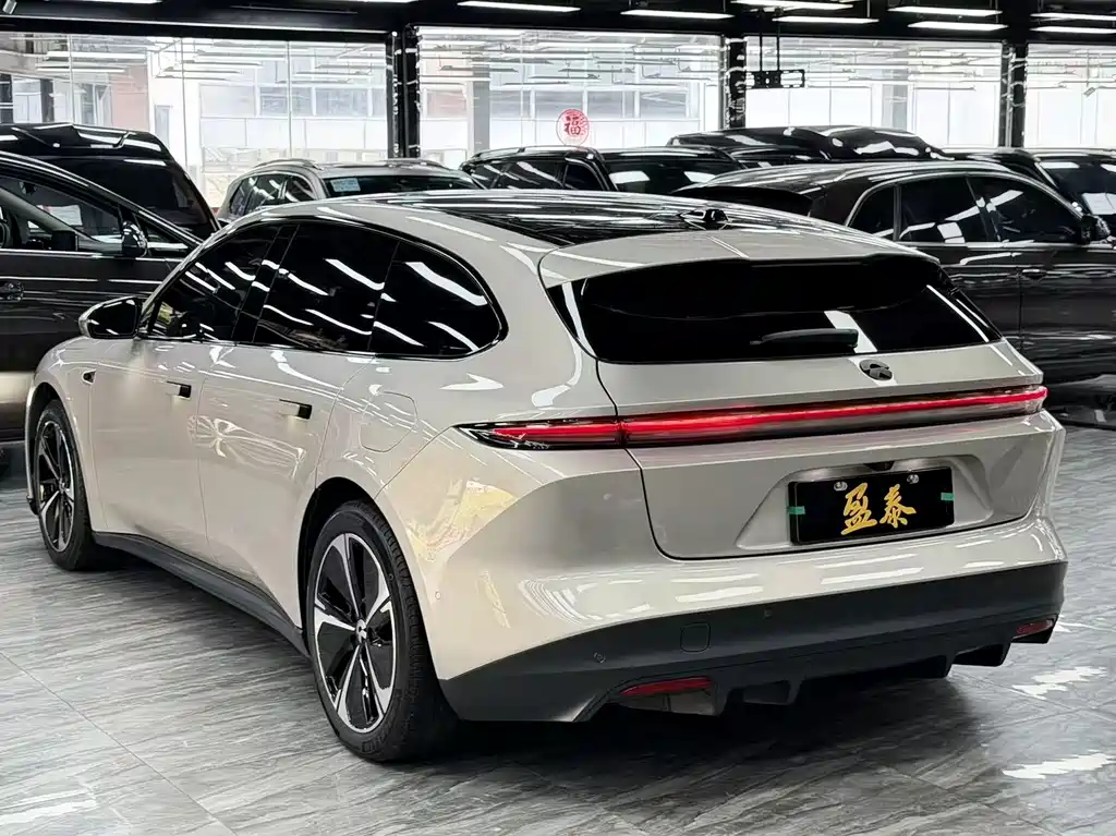 NIO ET5T 2024