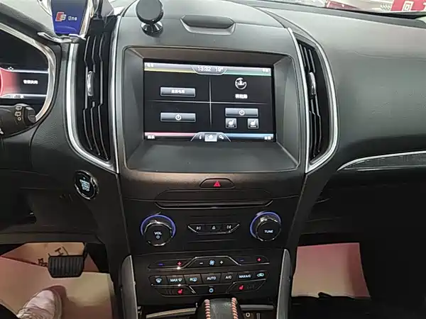 Ford Edge 2015