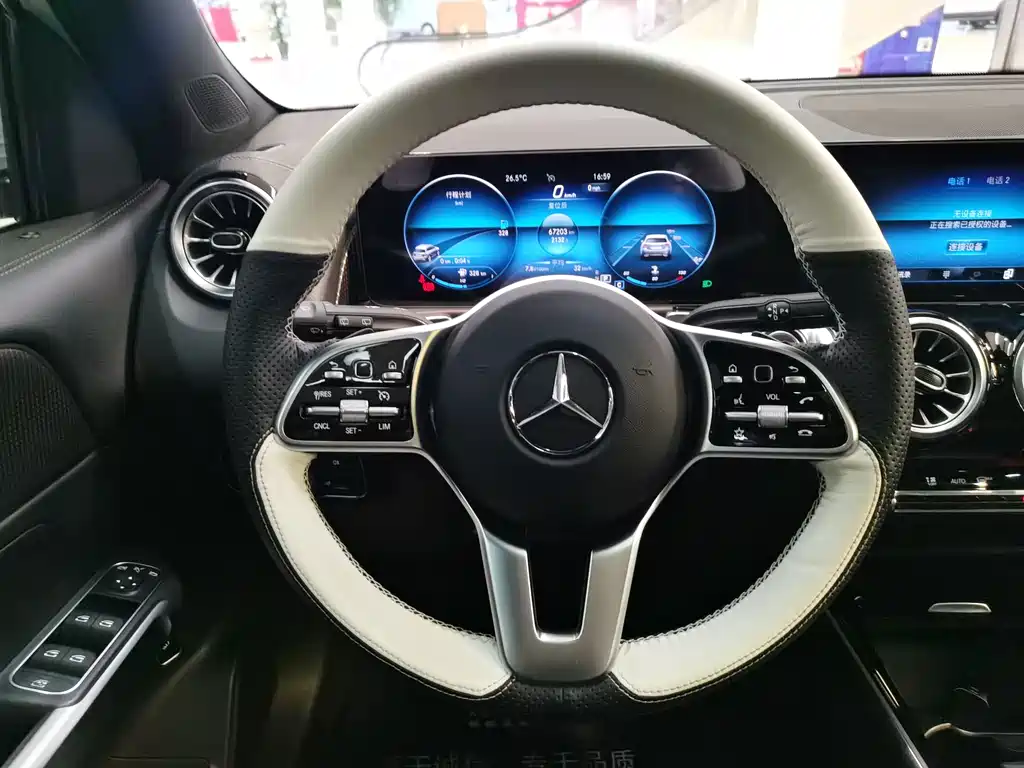 Mercedes-Benz GLB 2021
