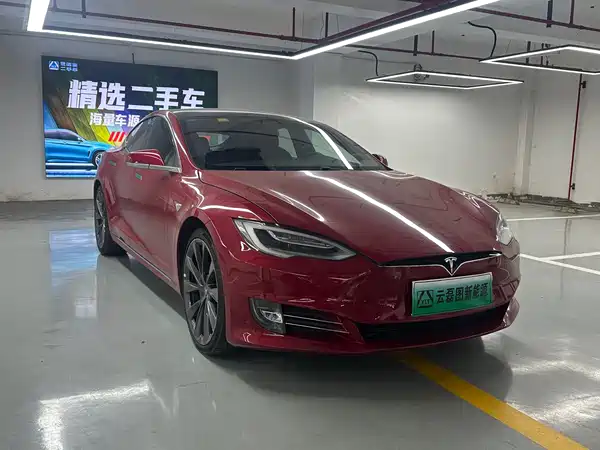 Tesla Model S 2020