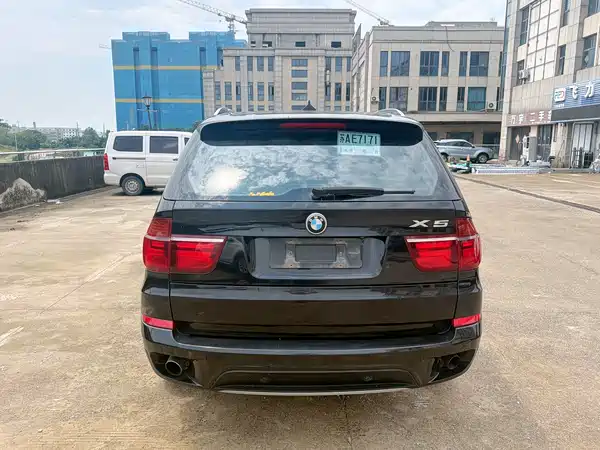 BMW X5 2011