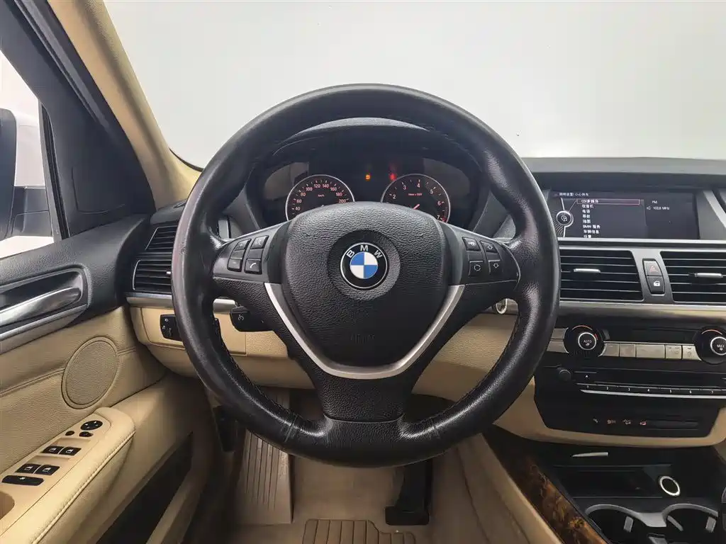 BMW X5 2012 — фото 11