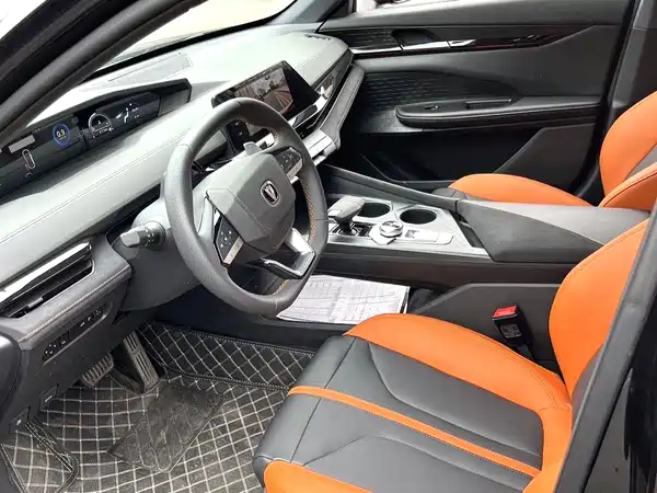 Changan UNI-V 2025