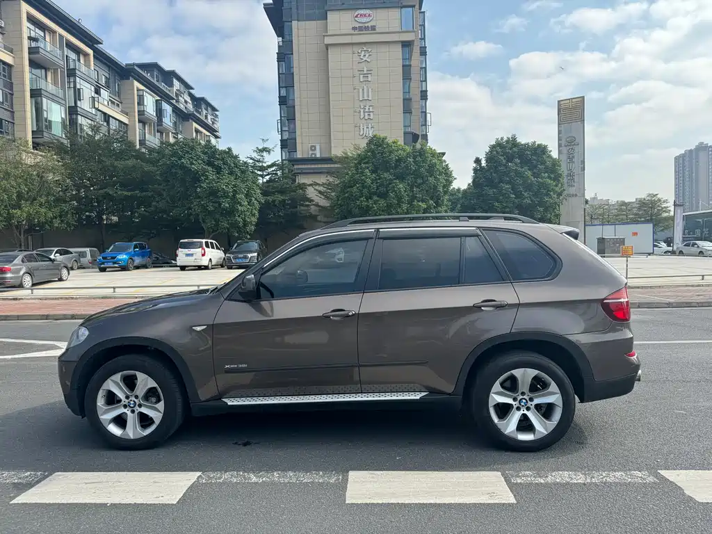 BMW X5 2012 — фото 8