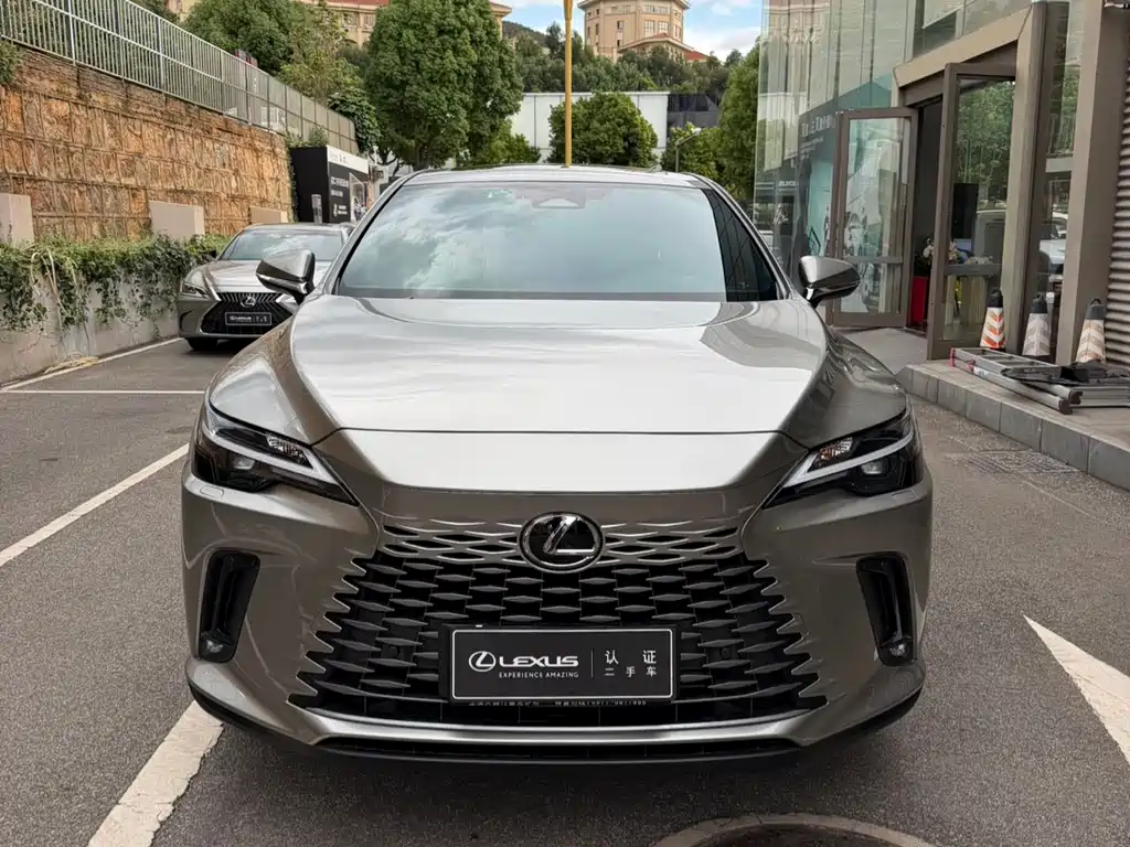 Lexus RX 2025