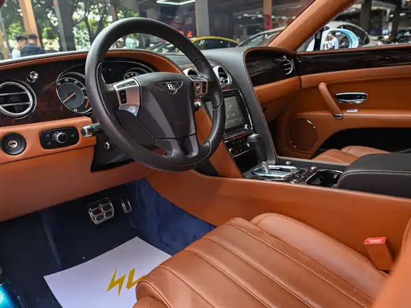 Bentley Flying Spur 2016