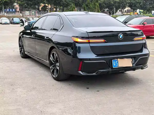 BMW 7 Series 2023