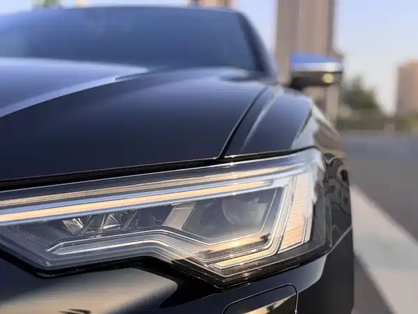 Audi A6L 2022