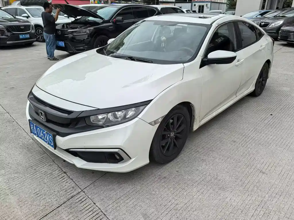 Honda Civic 2019 — фото 1