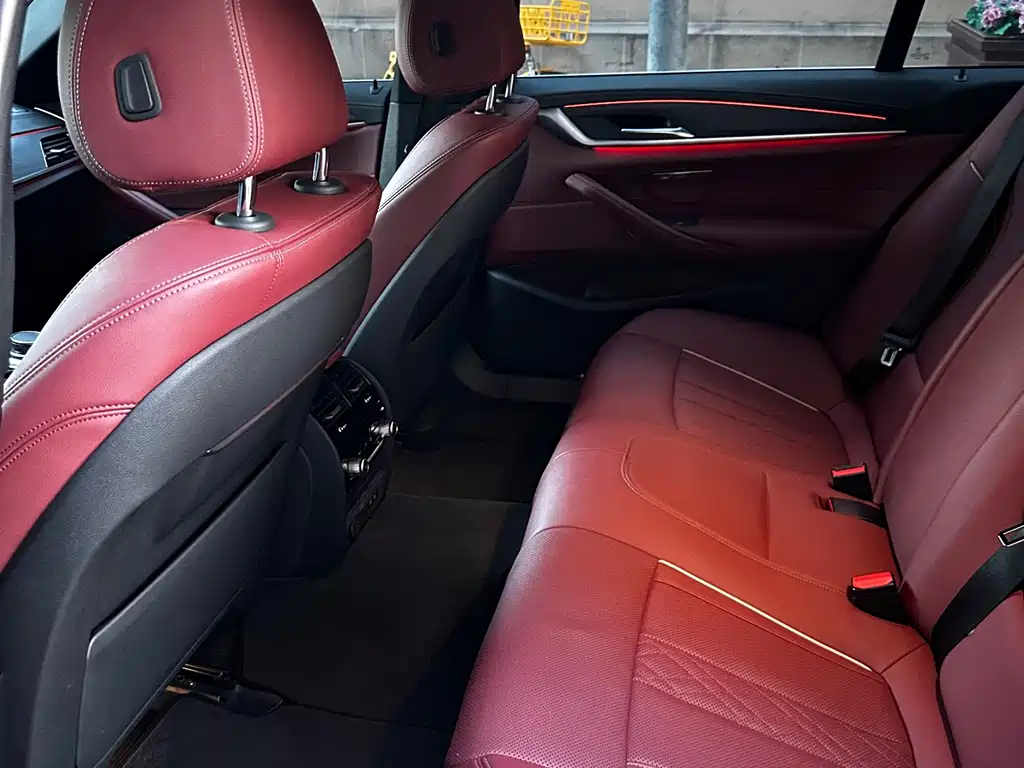BMW 5 Series 2021