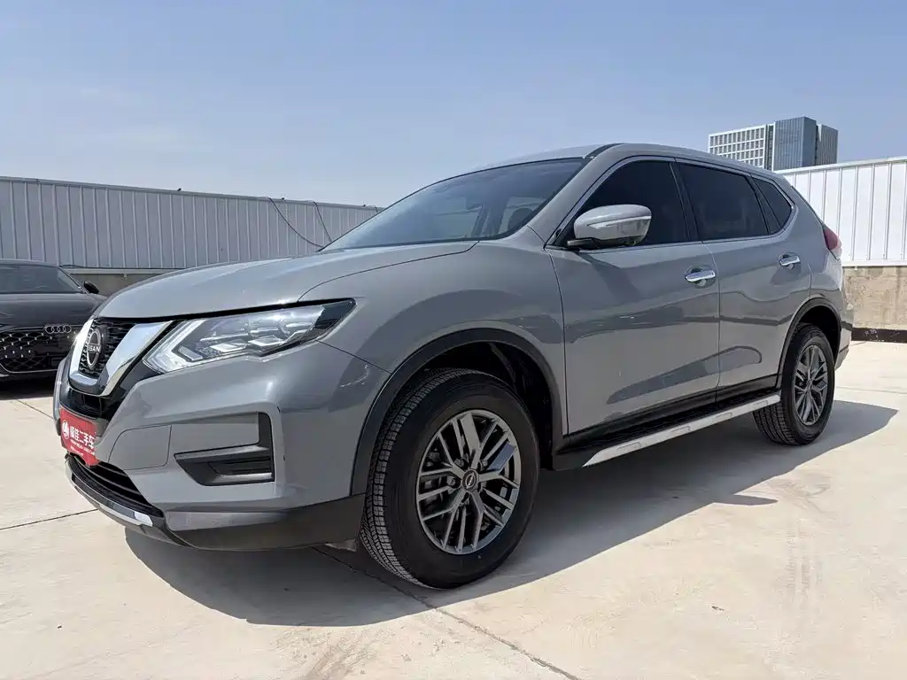 Nissan X-Trail 2025