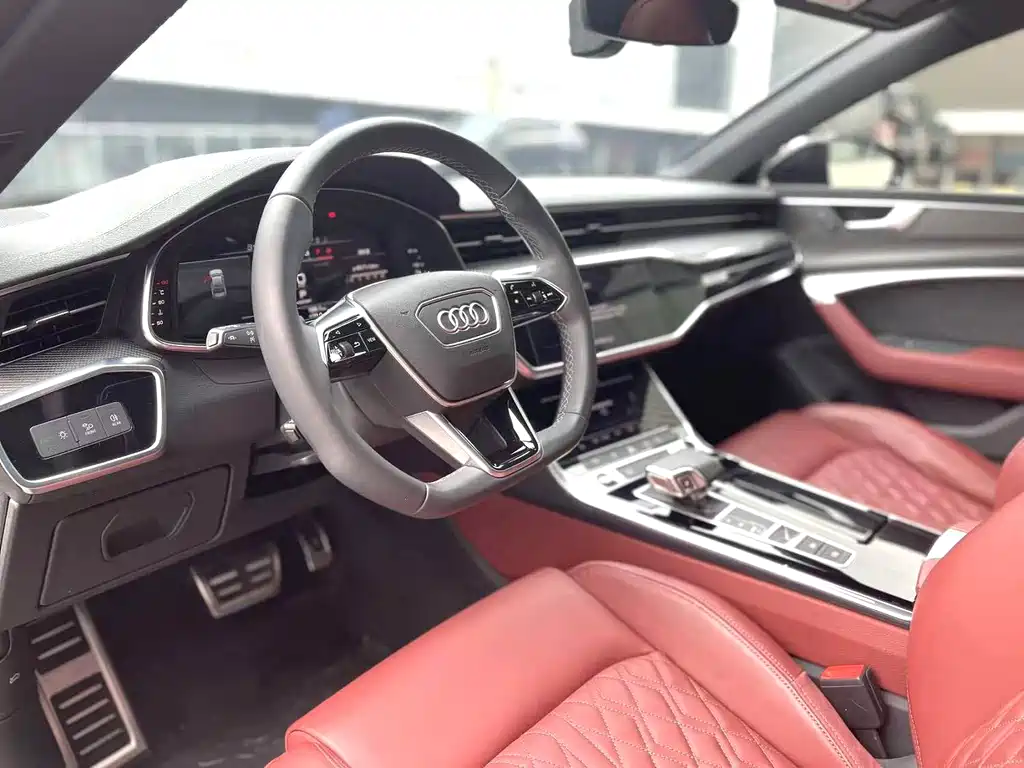 Audi A7L 2022