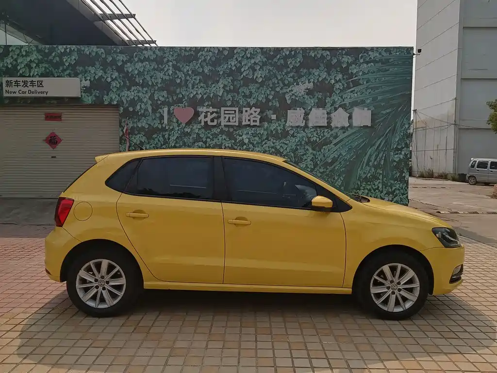 Volkswagen Polo 2014
