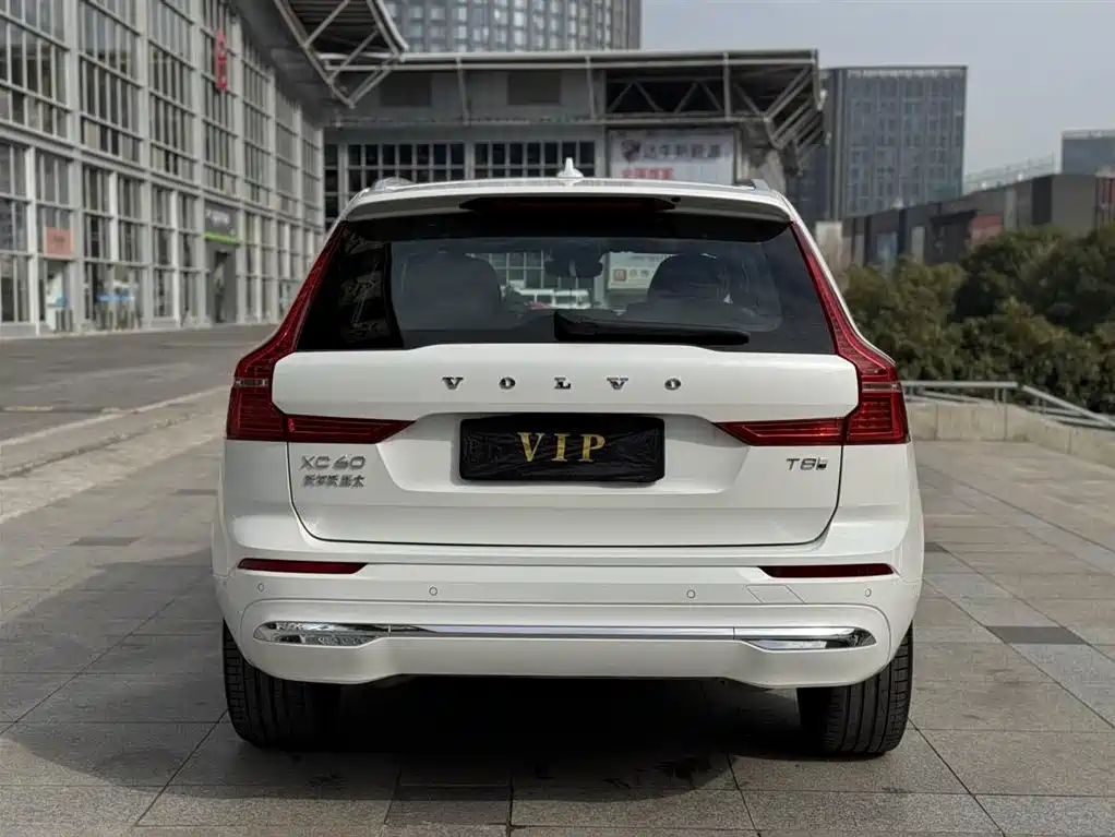 Volvo XC60 PHEV 2024 — фото 4