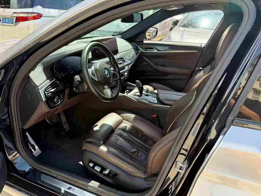 BMW 5 Series 2023