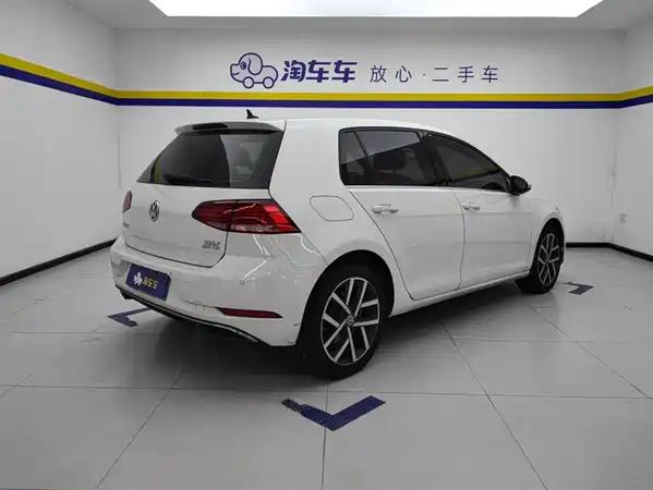 Volkswagen Golf 2020