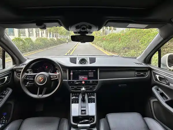 Porsche Macan 2022