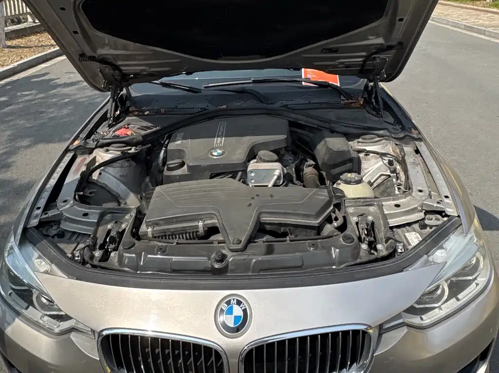 BMW 3 Series 2016 — фото 13