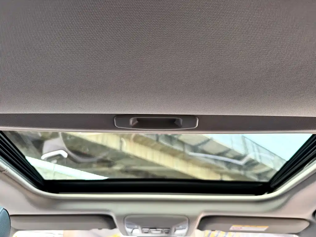 Toyota RAV4 2021 — фото 13