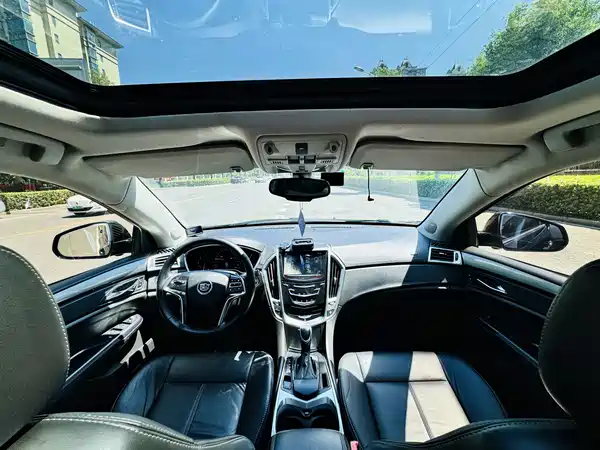 Cadillac SRX 2014