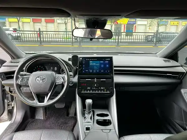 Toyota Avalon 2022