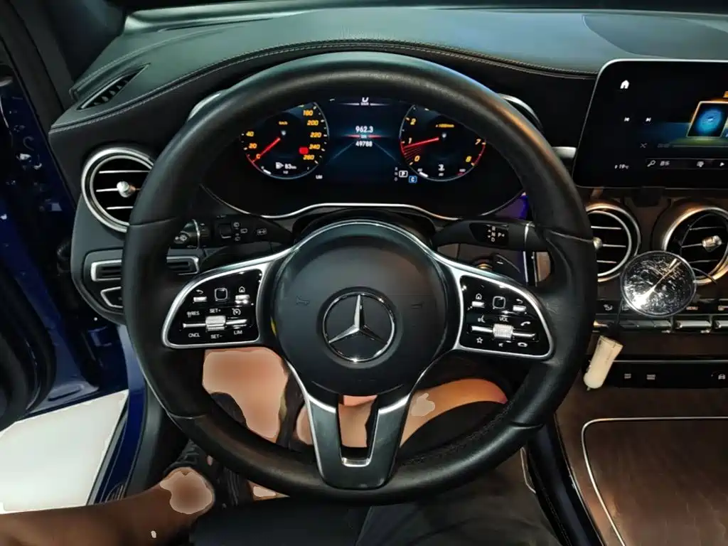 Mercedes-Benz GLC 2020 — фото 11