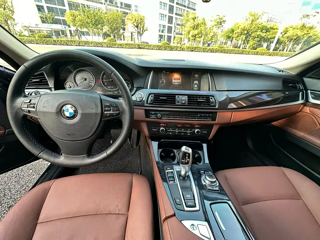 BMW 5 Series 2016