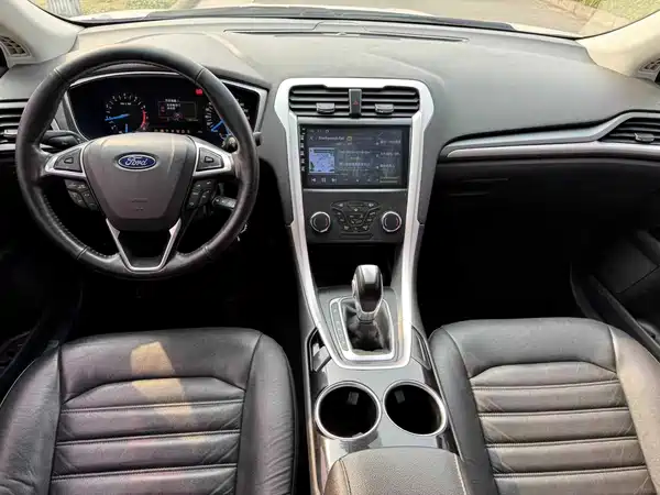 Ford Mondeo 2013