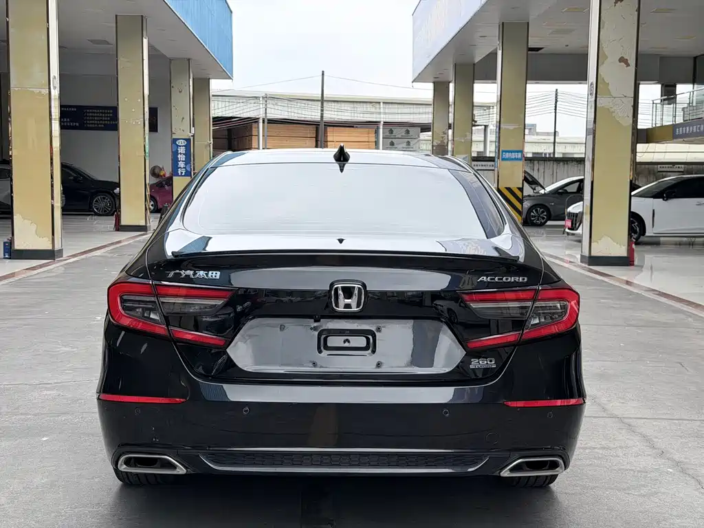 Honda Accord 2023 — фото 11