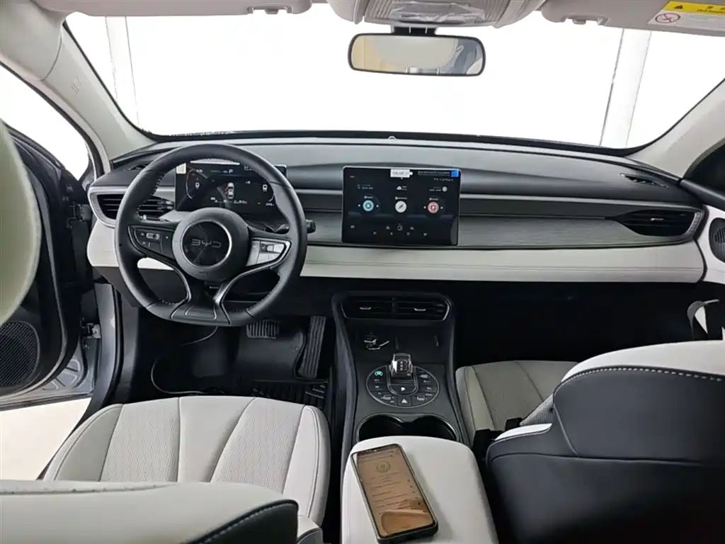 BYD Seal 05 DM-i 2025 — фото 10