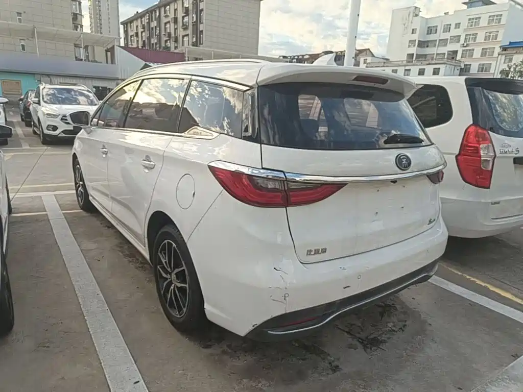 BYD Song MAX 2018 — фото 5