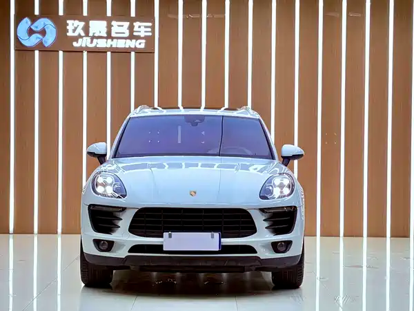 Porsche Macan 2016