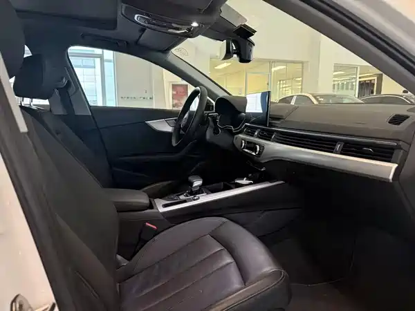 Audi A4 2022