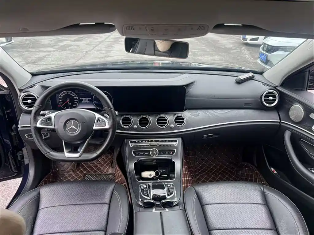 Mercedes-Benz E-Class 2018 — фото 9