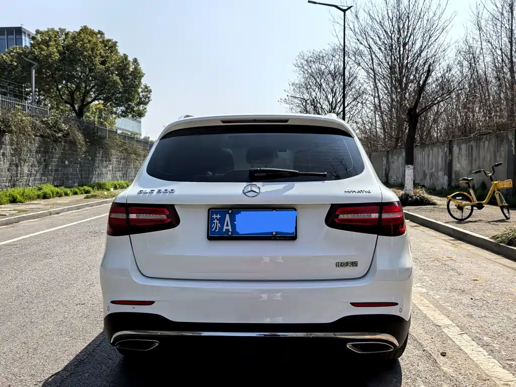 Mercedes-Benz GLC 2017 — фото 11