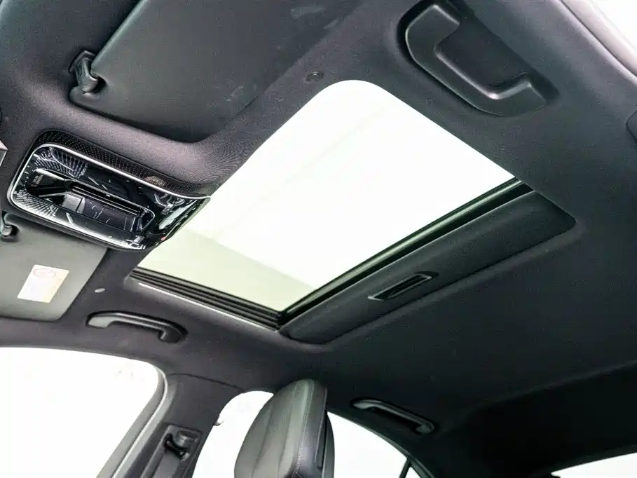 Mercedes-Benz C-Class 2023 — фото 20