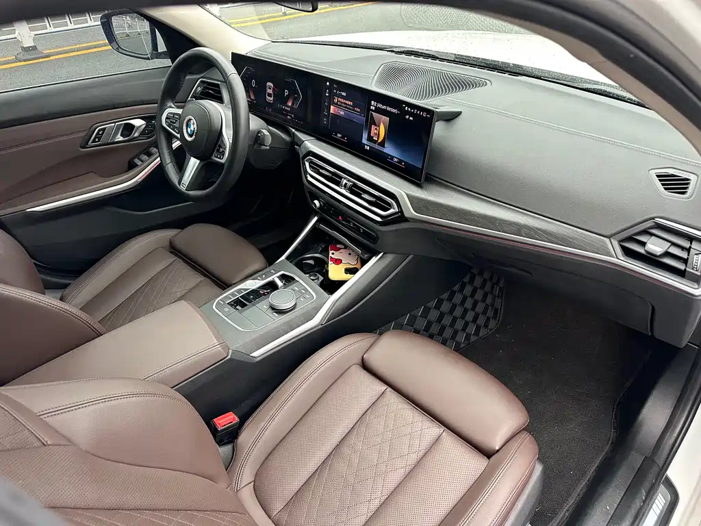BMW 3 Series 2023 — фото 12