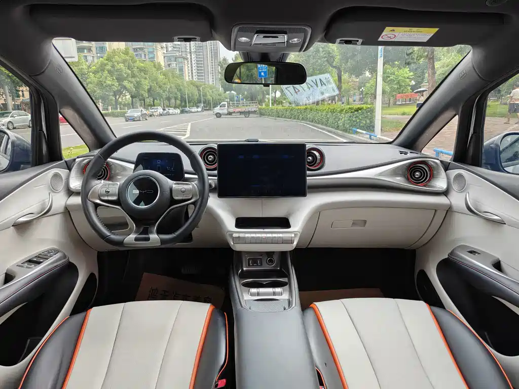 BYD Dolphin 2023 — фото 16