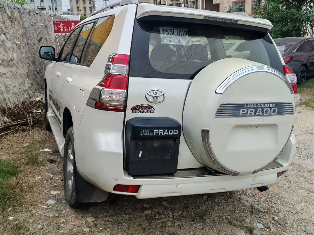 Toyota Prado 2015