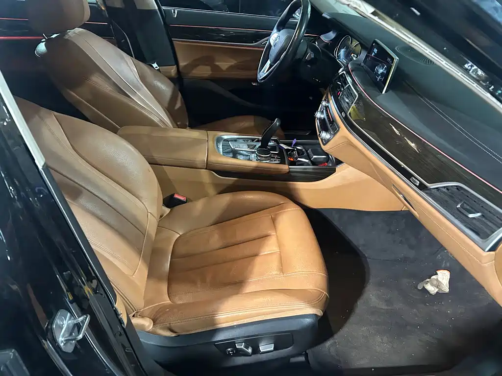 BMW 7 Series 2017 — фото 4