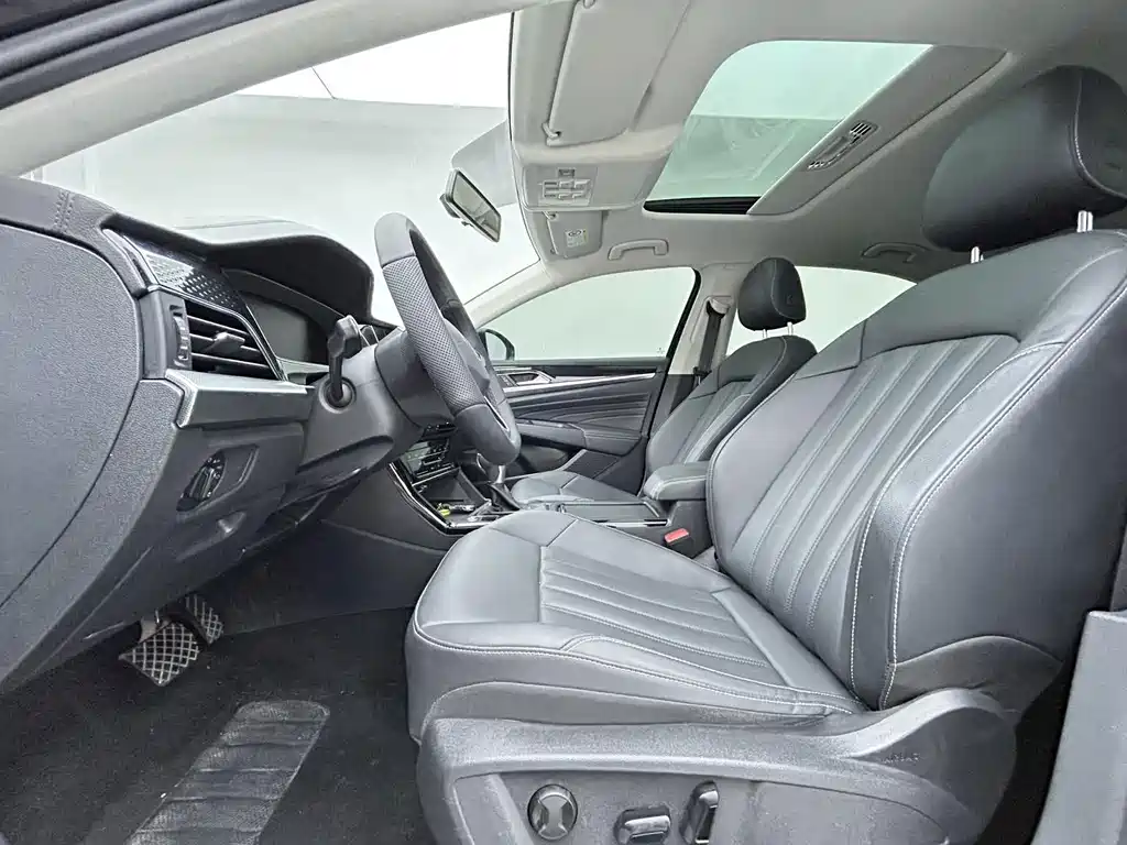 Volkswagen Passat 2022