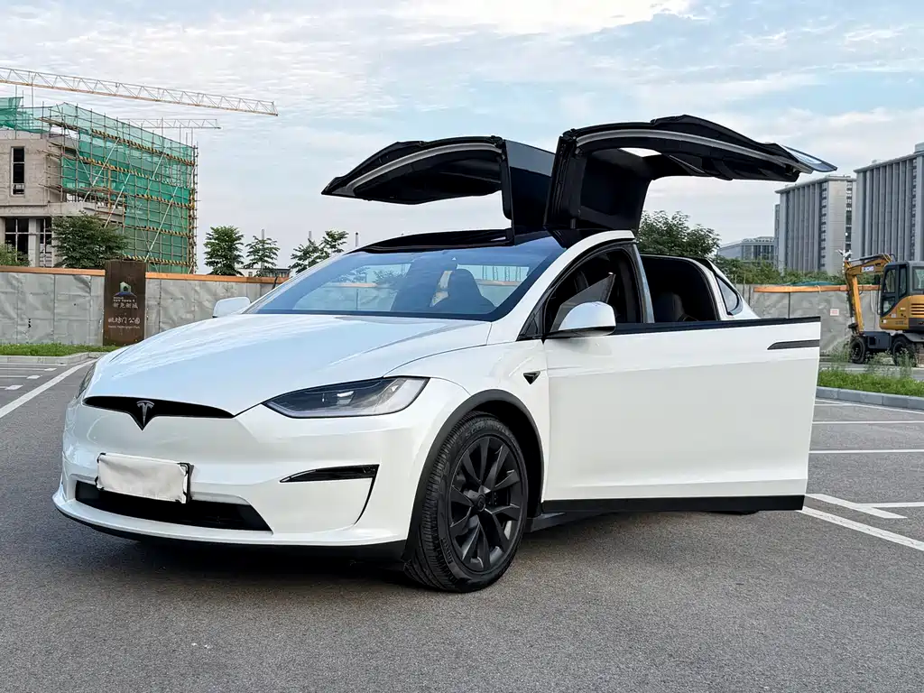 Tesla Model X 2023