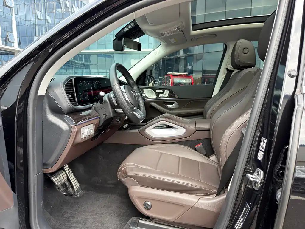 Mercedes-Benz GLS 2024 — фото 4