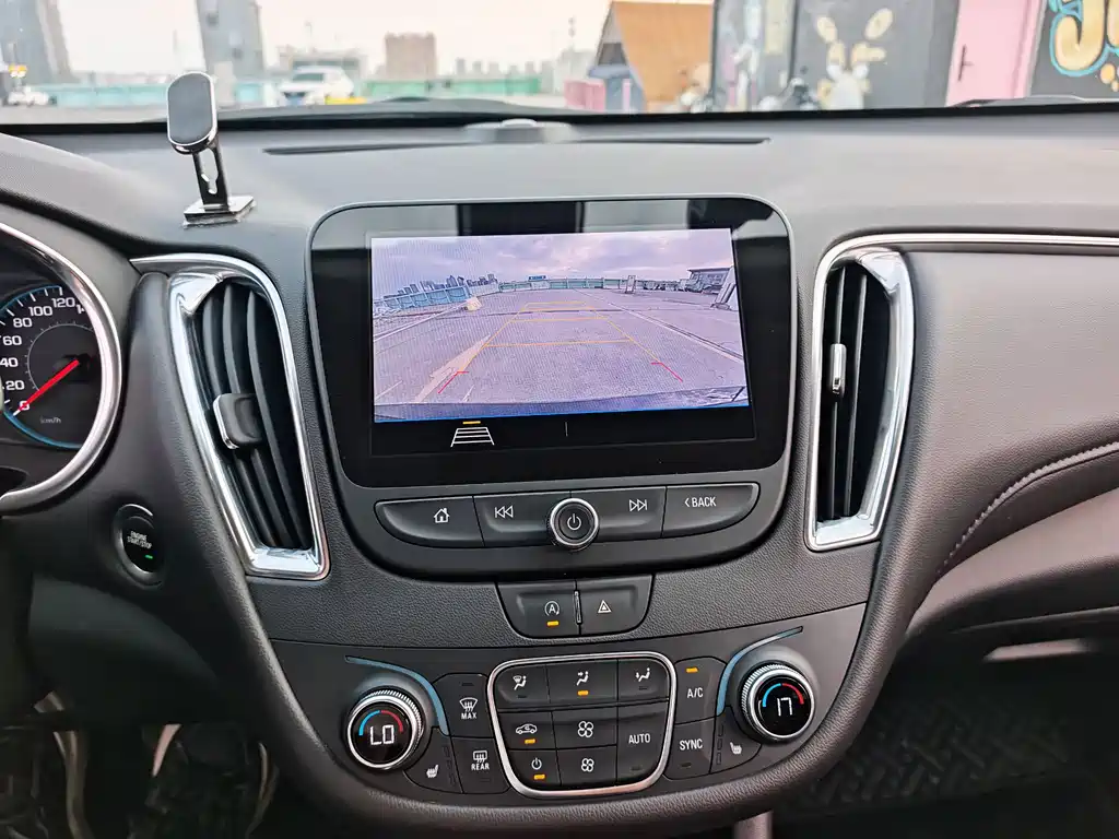 Chevrolet Malibu XL 2022 — фото 16
