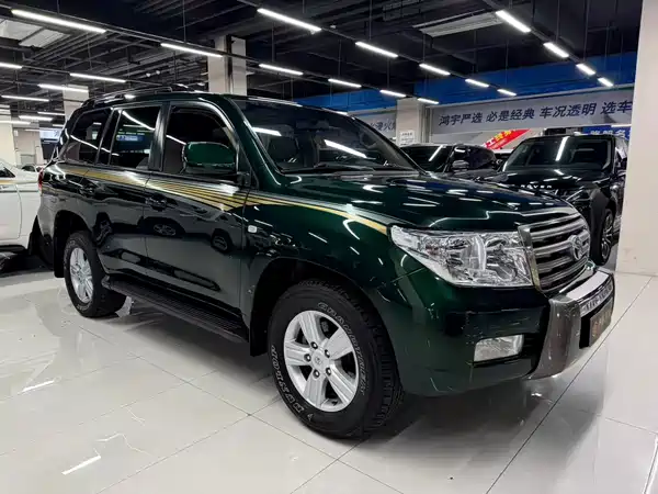 Toyota Land Cruiser 2011