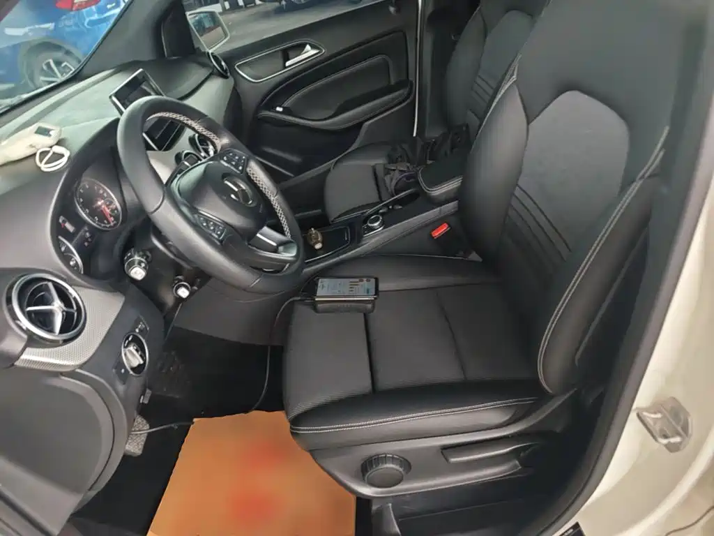 Mercedes-Benz B-Class 2016 — фото 15