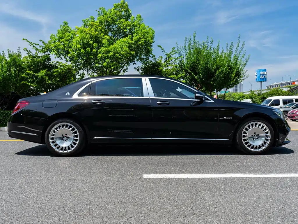Mercedes-Benz Maybach S-Class 2020 — фото 13