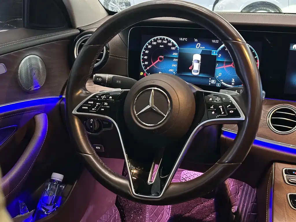 Mercedes-Benz E-Class 2022 — фото 14