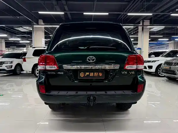 Toyota Land Cruiser 2011
