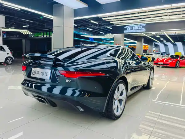 Jaguar F-TYPE 2021